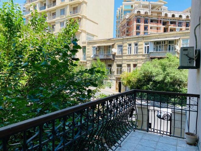 Satılır 5 otaqlı köhnə tikili 165 m², İçəri Şəhər m., photo 23 from 25