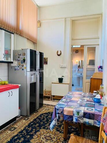Satılır 5 otaqlı köhnə tikili 165 m², İçəri Şəhər m., photo 18 from 25