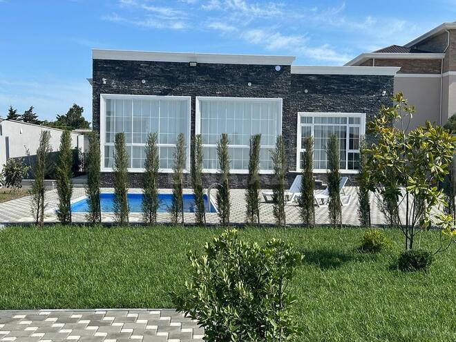 4 otaqlı həyət evi/bağ evi - Mərdəkan q. - 240 m² (1)