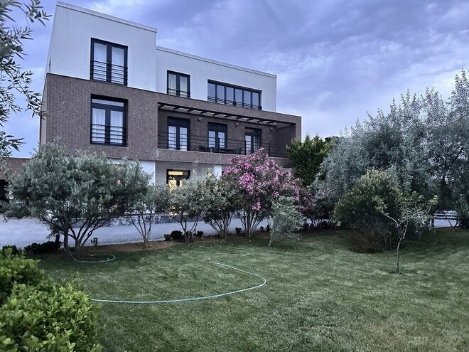 6 otaqlı həyət evi/bağ evi - Bilgəh q. - 500 m² (1)