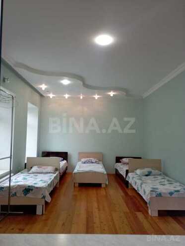 8 otaqlı həyət evi/bağ evi - Şəki - 160 m² (16)