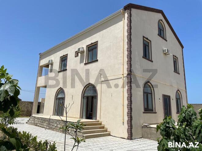 7 otaqlı həyət evi/bağ evi - Şüvəlan q. - 450 m² (1)