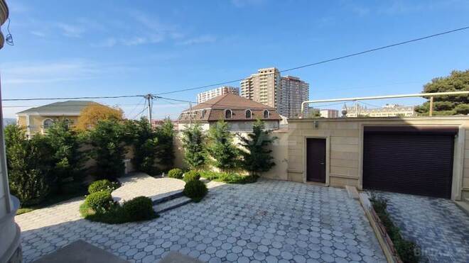 7-комн. дом/дача - пос. Бадамдар - 950 м² (30)
