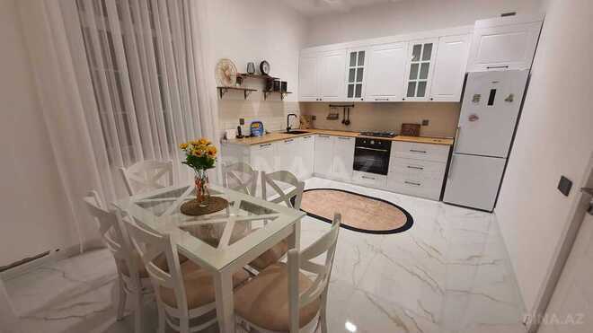 6 otaqlı həyət evi/bağ evi - Mərdəkan q. - 250 m² (5)