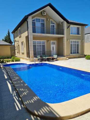 6 otaqlı həyət evi/bağ evi - Şüvəlan q. - 250 m² (1)