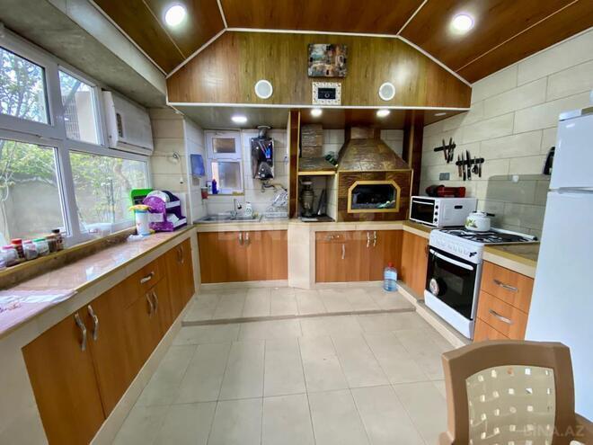 8 otaqlı həyət evi/bağ evi - Dübəndi q. - 250 m² (21)