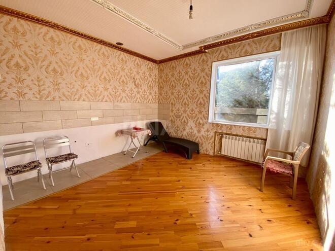 8 otaqlı həyət evi/bağ evi - Dübəndi q. - 250 m² (24)