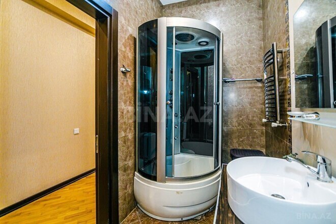4-комн. новостройка - м. 28 мая - 180 м² (27)
