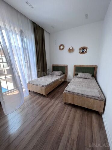 4 otaqlı həyət evi/bağ evi - Şüvəlan q. - 170 m² (12)