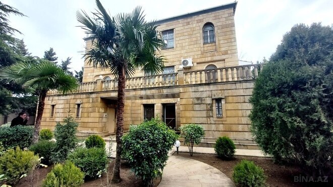 Продаётся 8-комн. дом/дача 600 м², пос. Бадамдар, photo 1 from 32