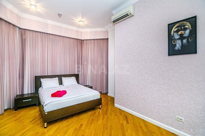 İcarəyə verilir 3 otaqlı yeni tikili 245 m², Sahil m., photo 1 from 29