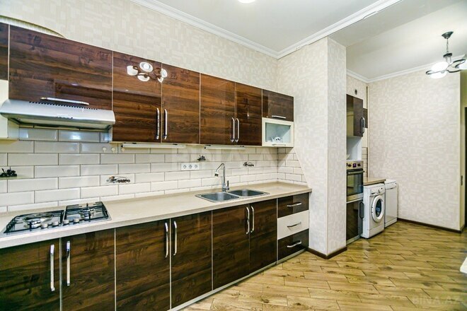 Сдаётся 3-комн. вторичка 105 м², м. Сахил, photo 20 from 32