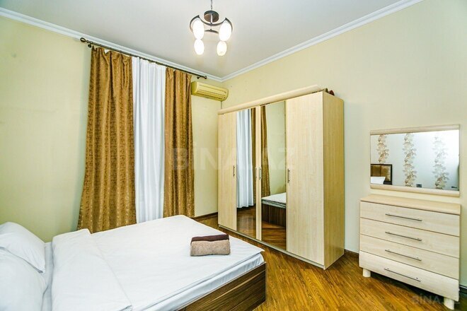 Сдаётся 3-комн. вторичка 105 м², м. Сахил, photo 27 from 32