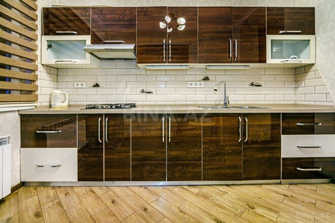 Сдаётся 3-комн. вторичка 105 м², м. Сахил, photo 21 from 32