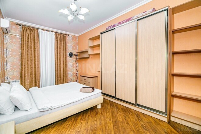 Сдаётся 3-комн. вторичка 105 м², м. Сахил, photo 23 from 32