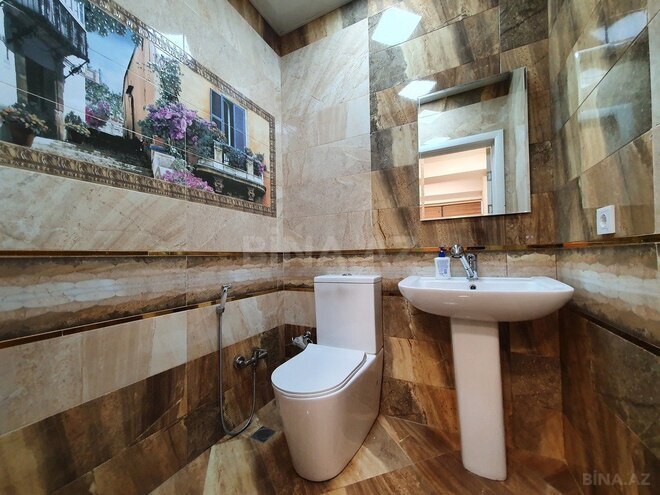 5-комн. офис - Насиминский  р. - 241 м² (10)