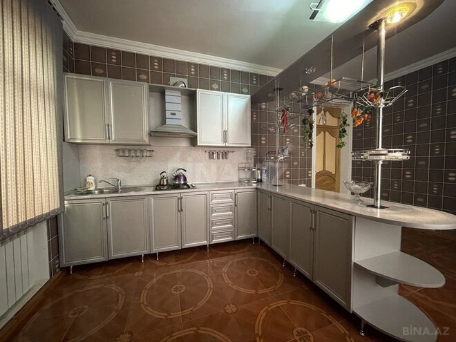 Продаётся 8-комн. дом/дача 300 м², photo 8 from 21