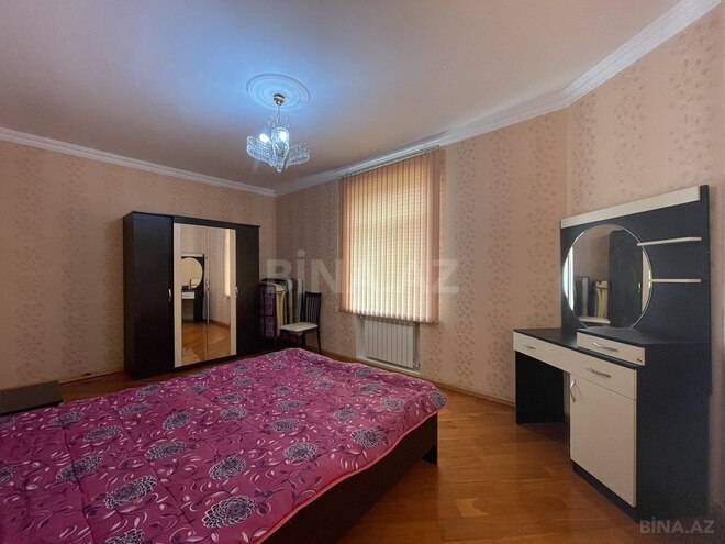 Продаётся 8-комн. дом/дача 300 м², photo 11 from 21