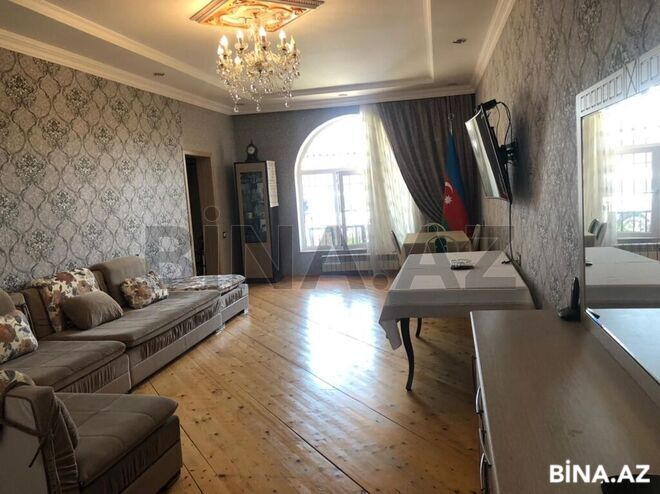 4 otaqlı həyət evi/bağ evi - Şüvəlan q. - 160 m² (13)