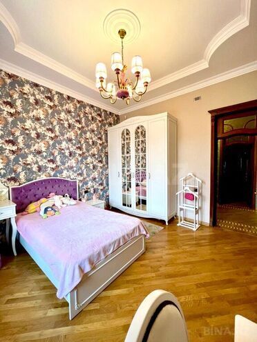 Продаётся 9-комн. дом/дача 800 м², м. Кара Караев, photo 17 from 32