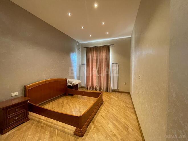 5 otaqlı həyət evi/bağ evi - Novxanı q. - 300 m² (15)