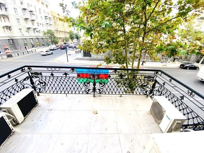 4 otaqlı köhnə tikili - Sahil m. - 183 m² (1)
