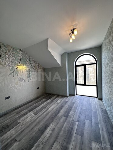 5 otaqlı həyət evi/bağ evi - Şüvəlan q. - 180 m² (16)