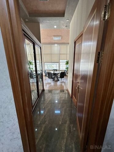 Продаётся 4-комн. новостройка 240 м², м. Низами, photo 13 from 17