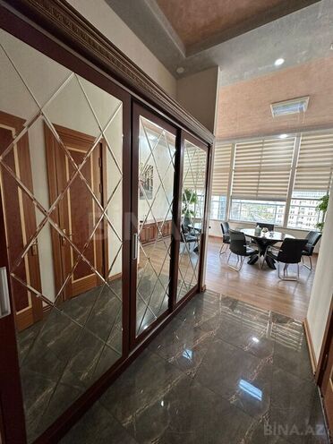 Продаётся 4-комн. новостройка 240 м², м. Низами, photo 1 from 17