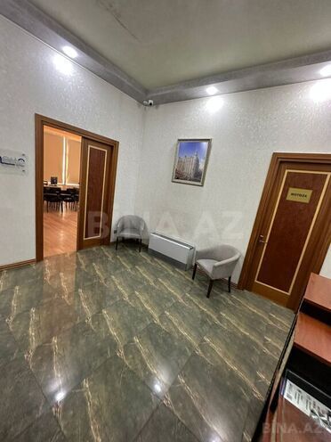 Продаётся 4-комн. новостройка 240 м², м. Низами, photo 8 from 17