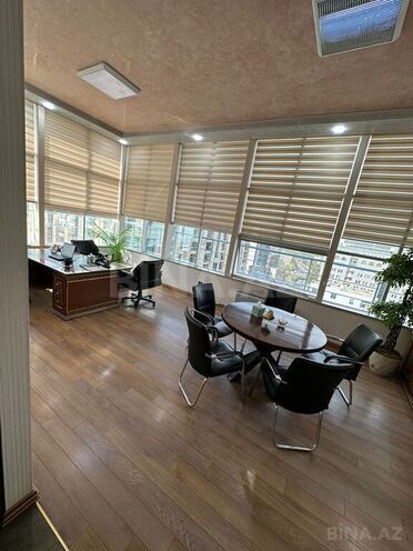 Продаётся 4-комн. новостройка 240 м², м. Низами, photo 9 from 17