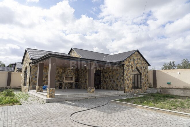 4 otaqlı həyət evi/bağ evi - Novxanı q. - 150 m² (4)