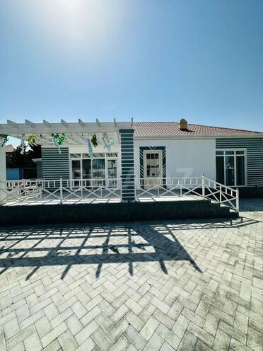 4 otaqlı həyət evi/bağ evi - Buzovna q. - 280 m² (1)