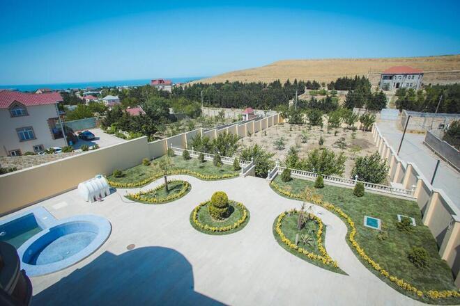 6 otaqlı həyət evi/bağ evi - Novxanı q. - 350 m² (22)