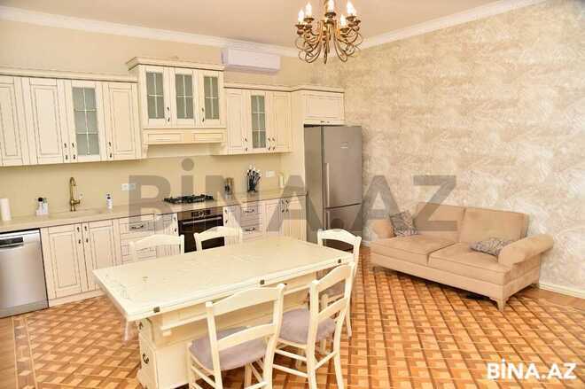 7 otaqlı həyət evi/bağ evi - Bakıxanov q. - 462 m² (12)