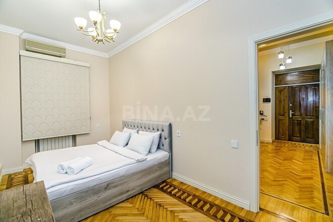 İcarəyə verilir 3 otaqlı köhnə tikili 115 m², Sahil m., photo 17 from 32
