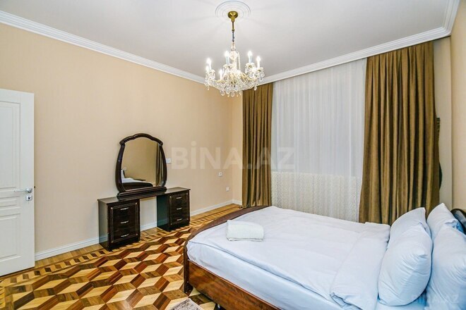 İcarəyə verilir 3 otaqlı köhnə tikili 115 m², Sahil m., photo 14 from 32