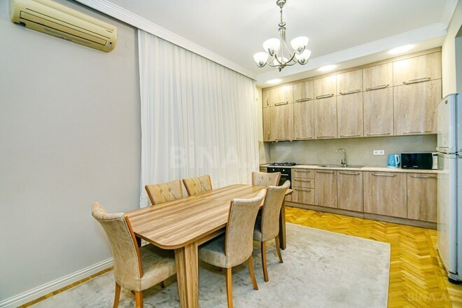 İcarəyə verilir 3 otaqlı köhnə tikili 115 m², Sahil m., photo 25 from 32