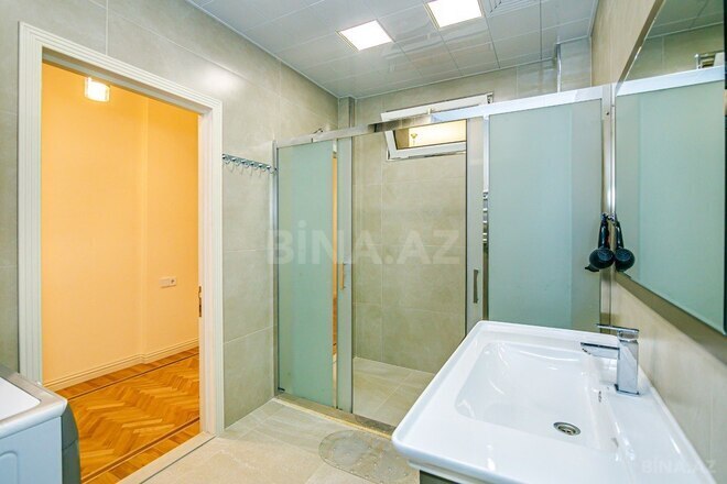 İcarəyə verilir 3 otaqlı köhnə tikili 115 m², Sahil m., photo 9 from 32