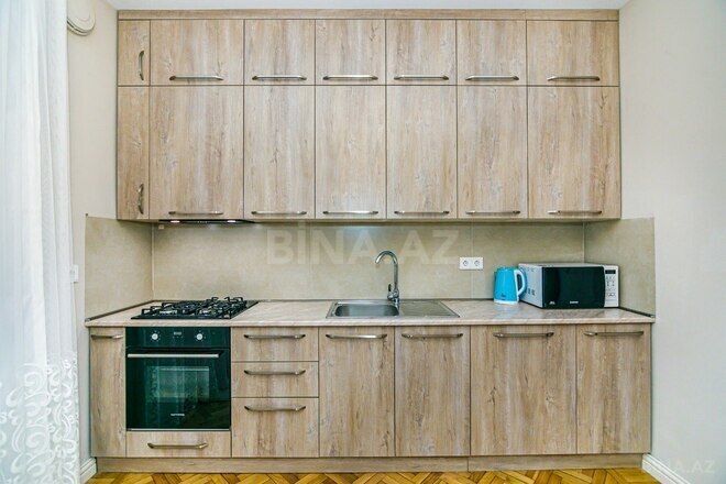 İcarəyə verilir 3 otaqlı köhnə tikili 115 m², Sahil m., photo 7 from 32