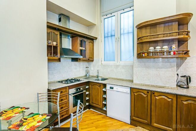 3 otaqlı köhnə tikili - Sahil m. - 122 m² (29)