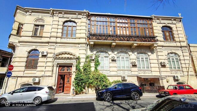 Продаётся 5-комн. вторичка 250 м², м. Ичеришехер, photo 1 from 32