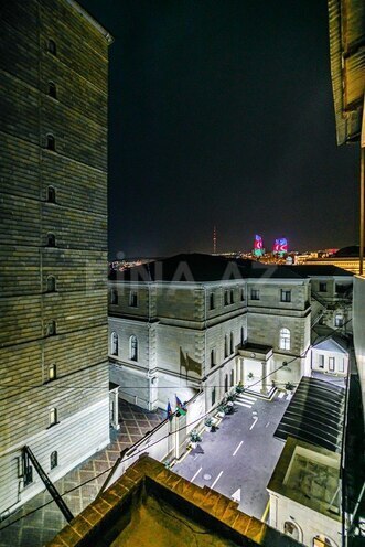 Сдаётся 3-комн. вторичка 117 м², м. Сахил, photo 28 from 31