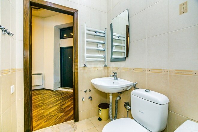 Сдаётся 3-комн. вторичка 117 м², м. Сахил, photo 27 from 31