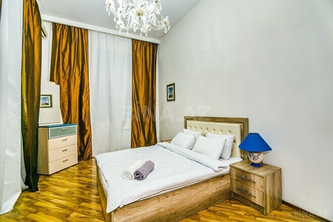 Сдаётся 3-комн. вторичка 117 м², м. Сахил, photo 15 from 31