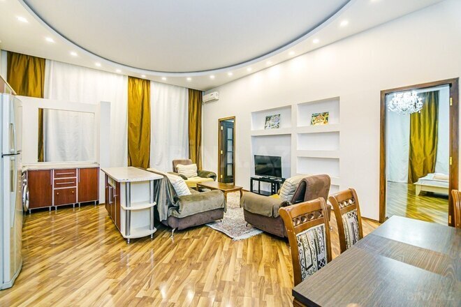 Сдаётся 3-комн. вторичка 117 м², м. Сахил, photo 3 from 31