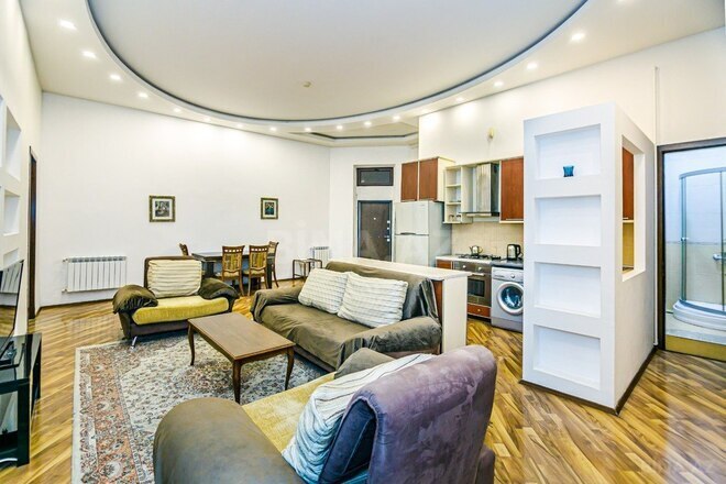 Сдаётся 3-комн. вторичка 117 м², м. Сахил, photo 5 from 31
