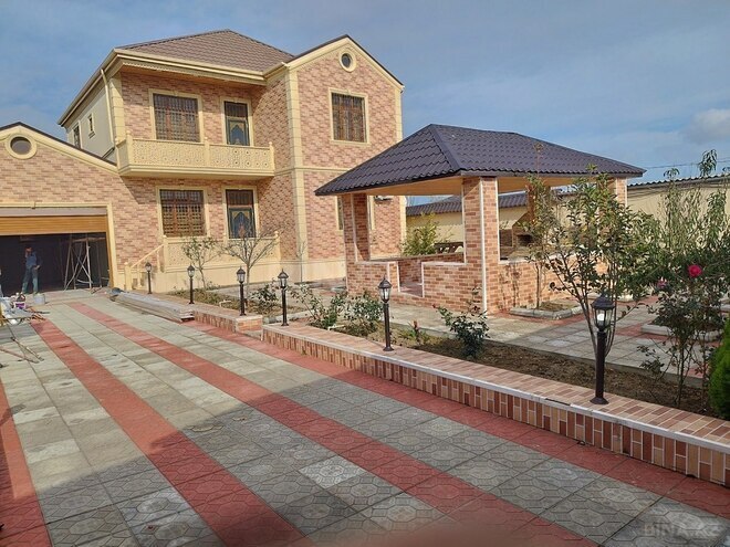 5 otaqlı həyət evi/bağ evi - Novxanı q. - 200 m² (4)