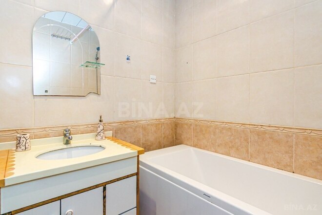 3-комн. новостройка - м. 28 мая - 125 м² (12)