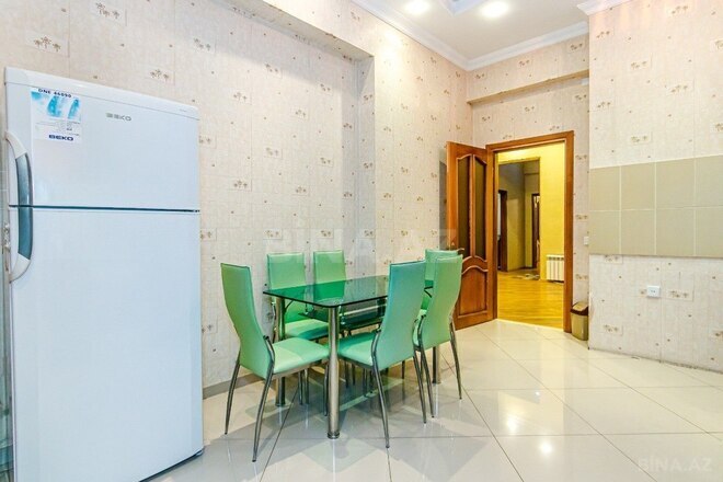 3-комн. новостройка - м. 28 мая - 125 м² (4)